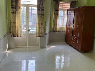 125. nhà kdc 586   gần chợ phú thứ   3 phòng ngủ 2