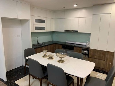 Bán  căn hộ đẹp nguyễn sơn- khu bộ quốc phòng full nội thất - ngõ nông 31m - nhỉnh 3 tỷ tl 0