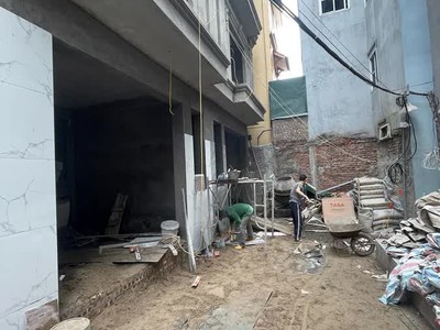 Bán 2 căn mới xây đức giang - cách ô tô tránh chỉ 10m - 4 tầng 5pn, chỉ nhỉnh 150tr/m2 3