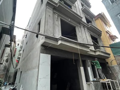 Bán 2 căn mới xây đức giang - cách ô tô tránh chỉ 10m - 4 tầng 5pn, chỉ nhỉnh 150tr/m2 0