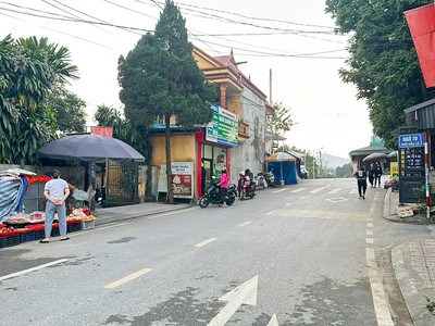Bán lô đất 100m2   4 25m  thuộc khu đầu lô -  đoan hùng -  phú thọ 1