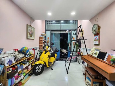 Nhà hxh đường vườn chuối quận 3 phường bàn cờ. 1