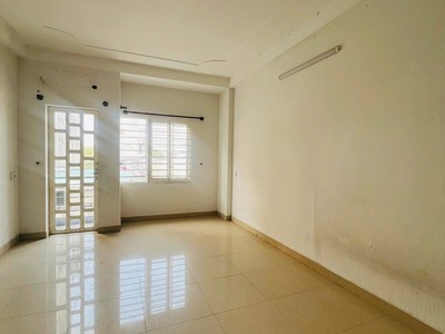 Nhà đường phạm văn bạch phường 15 quận tân bình cũ. 4