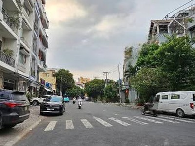 Ngay đường nguyễn cửu đàm, tân sơn nhì, khu vip biệt thự 2