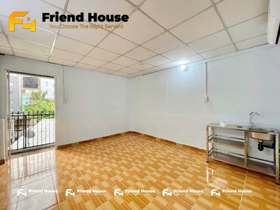 Studio rộng 30m    có ban công riêng   thoáng mát cực kỳ 0