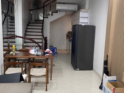 Bán nhà mới- đẹp trung tâm phố thạch bàn-long biên 40m2 x 5 tầng 8.3 tỷ. 1