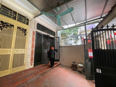 Cho thuê nhà phố trần khát chân 5 tầng x 50m2, 5 ngủ kd vpcty kết hợp ở 14 triệu 3