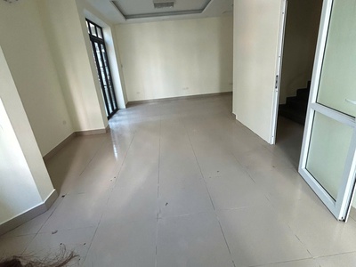 Cho thuê nhà kđt trung yên 80m2 x 5 tầng 3 mặt thoáng, vp cty, tt đào tạo... 0