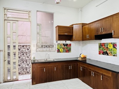 Nhà 4 tầng đẹp   hẻm xe hơi   gần mặt tiền lê văn khương quận 12  chỉ 5.950 tỷ. 2