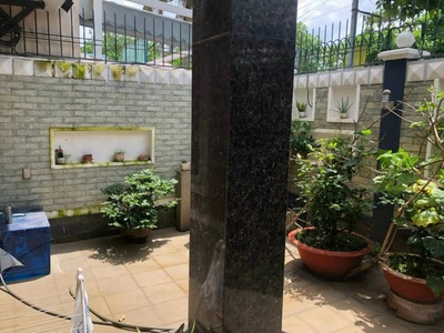 Bán gấp biệt thự  10x20  góc 2 mặt tiền   kdc phú nhuận   q.12 4