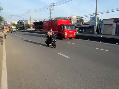 Biệt thự  14x25  mặt tiền đặng thúc vịnh   lô góc đẹp   khu kinh doanh sầm uất 2