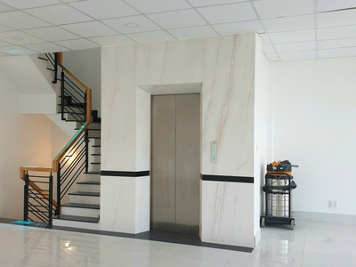 Bán nhà văn phòng thạnh mỹ lợi, kế ubnd thủ đức, 144m2 8x18 , hầm 7 tầng 4