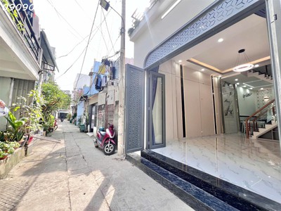 Nhà bán đông hưng thuận,q12 nguyễn văn quá. gần phần mềm quang trung-nhà ga t3-gò vấp chỉ vài phút. 1