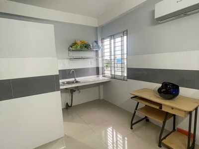 Phòng cho thuê có ban công, có máy lạnh   gần đại học luật  đi bộ 5 phút 4