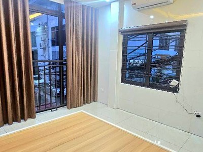 Bán nhà lạc trung 5 tầng thang máy long lanh ô tô tránh kinh doanh hai bà trưng 3