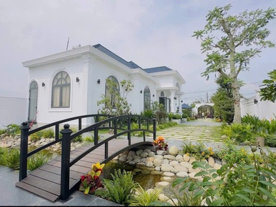 Villa sport club đẳng cấp nghỉ dưỡng cao cấp khuôn viên ao cá koi và sân Pickleball 0