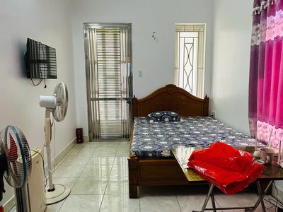 Nhà 3 tầng sân vườn rộng rãi, trung tâm Kiến An, vài bước ra đường Trần Thành Ngọ 3