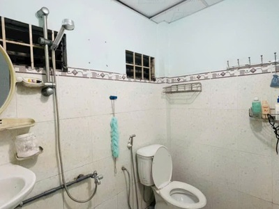 Cho thuê nhà đường số 9,P. Linh Trung  gần Hoàng Diệu 2 - Dt 120m2 có 3pn3wc Giá 9tr/tháng. 4
