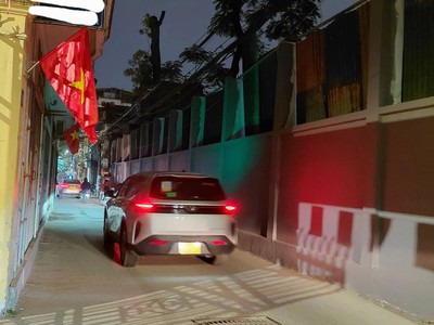 Hot     sở hữu ngay lô đất đẹp - giá tốt - vị trí đắc địa tại trung tâm quận ba đình 0