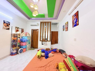 Giảm 1ty8 bán gấp 8ty9 - 4x22,5 đúc 5 tầng - nguyễn duy cung p12 gò vấp 3