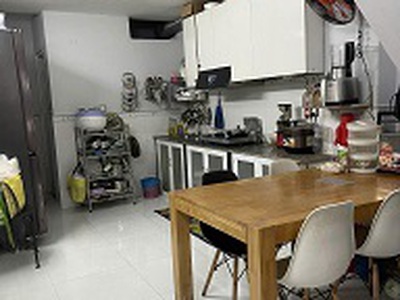 Chính chủ cần bán nhà 1 trệt 1 lầu- 2 pn tại 1491 lê văn lương 4