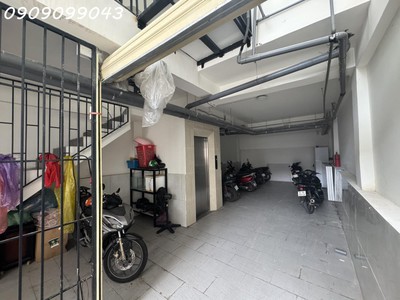 Gấp bán 5 tầng-100m2 5x20 -dòng tiền tự khai thác 50tr/th vị trí đẹp siêu đỉnh -xung quanh tiện ích 0