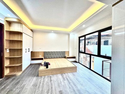 Siêu đẹp phố hoàng hoa thám 40m 6t,mt4,5  giá 12,3 tỷ - nhà mới -lô góc- ngõ thông-thang máy- full 3