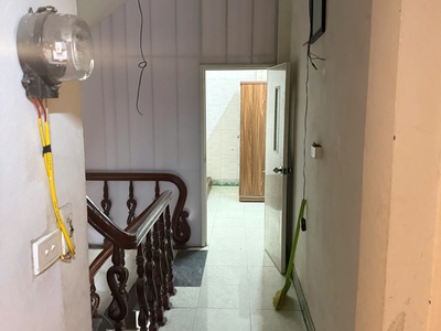 Cho thuê nhà riêng kđt đền lừ 30m    5 tầng 7 pn, 4 vệ sinh, 13 triệu/tháng 4