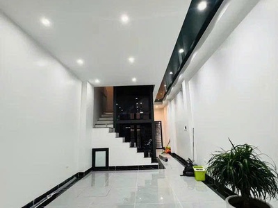 Phân lô bộ công an đầm hồng   ô tô tránh   thang máy   view hồ 0