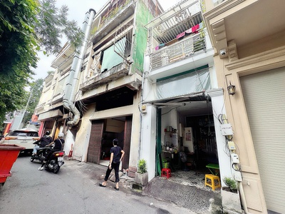 Chính chủ bán nhà 3 tầng - mặt tiền đ. huyền quang, quận 1 - 4,15m 16m - sổ hồng đẹp    lh giang 0