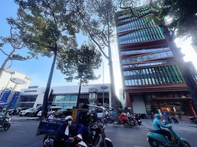 Bán nhà mặt tiền kd đ.cao thắng, quận 3 - 70m2 - hdt mặt bằng 30tr/th - chủ 1 đời xưa  liên hệ 4