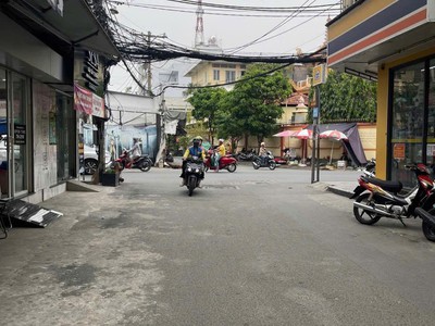 Gấp bán 5 tầng-100m2 5x20 -dòng tiền tự khai thác 50tr/th vị trí đẹp siêu đỉnh -xung quanh tiện ích 2