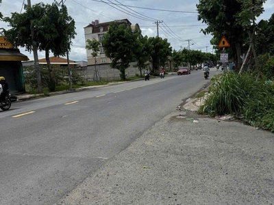 Quỹ đất lớn mt nguyễn văn bứa   3.572m    có sân banh   giá chỉ 17tr/m 2