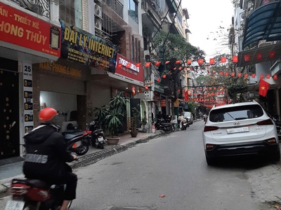 Bán nhà phân lô phố pháo đài láng kinh doanh sầm uất 1