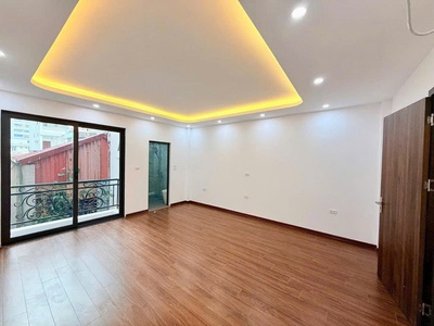 Bán nhà phố lĩnh nam, gần phố, gần chợ, gần trường đại học dt31m 2