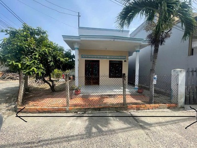 Bán đất tặng nhà, sổ hồng riêng tại đường trần quý cáp, thị trấn liên hương   giá tốt. 0