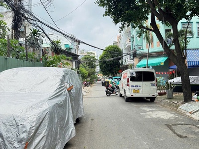 Nhà 4 tầng btct   hẻm nhựa ô tô tránh   nguyễn hữu cảnh p.22   gần landmark 81 0