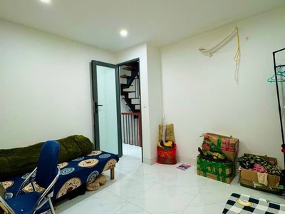 2.35 tỷ bán nhà tân khai 3 tầng long lanh hoàng mai 0