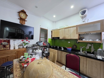 Bán nhà Trung tâm Cầu Giấy 45m 5 tầng gần phố giá nhỉnh 13 tỷ 2