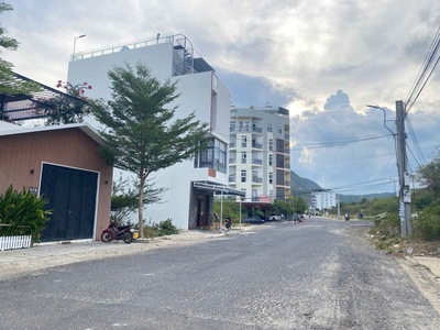 Bán đất 2 mặt tiền Triệu Quang Phục, Vĩnh Hoà, Bắc Nha Trang, GIÁ 15,5 TỶ 1