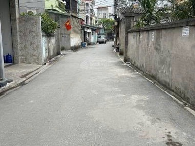 Chính chủ bán lô gần 200m2 - vị trí đẹp tại ngõ 95 đa tốn, gia lâm - - đường ô tô tránh 0