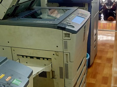 Mình muốn sang lại cửa hàng photocopy tại cổng trường đại học văn lang 4