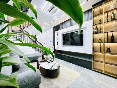 Cầu giấy, kinh doanh văn phòng, phòng khám hoặc ở có thang máy ở cầu giấy. ô tô 5 tạ, vf3 đỗ cửa nhà 3