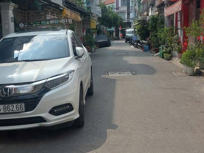 Nhà phố ngay trung tâm siêu đẹp - chỉ 5  rẻ hơn so với khu vực 200 triệu 4