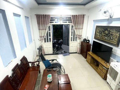 Bán nhà lô góc 3 tầng 4pn hiệp bình phước 75m2 sát ql13 ô tô tới cửa 4