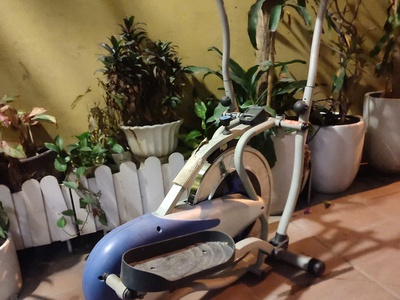 Mua máy chạy bộ điện cũ hỏng , mua xe đạp tập thể dục tại nhà 0