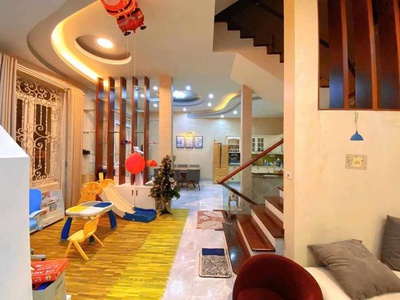 Vip, bán nhà liễu giai, ô tô vào nhà, 80m, ở sướng, chỉ 27 tỷ 1