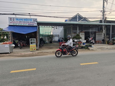 Bán lô đất thổ mặt tiền tỉnh lộ 833 giá 2 tỷ 1