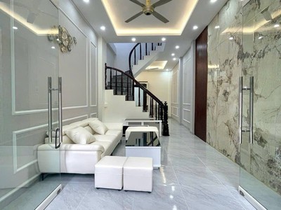 Bán nhà chiến thắng, dt38m2 4t, phân lô vỉa hè oto tránh, kinh doanh đa dạng, 13.x tỷ 3