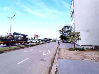 Đất mặt đường bùi viện - 71m - mt 4.4m - vỉa hè 5m - giá 6.9 tỉ - gần bến xe vĩnh niệm 1